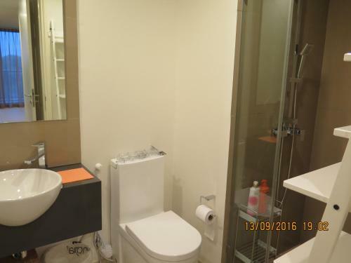Two Bedrooms 31st Floor 100 Pattaya Bay Seaview