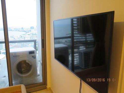 Two Bedrooms 31st Floor 100 Pattaya Bay Seaview