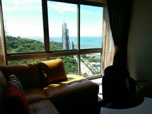 Two Bedrooms 31st Floor 100 Pattaya Bay Seaview