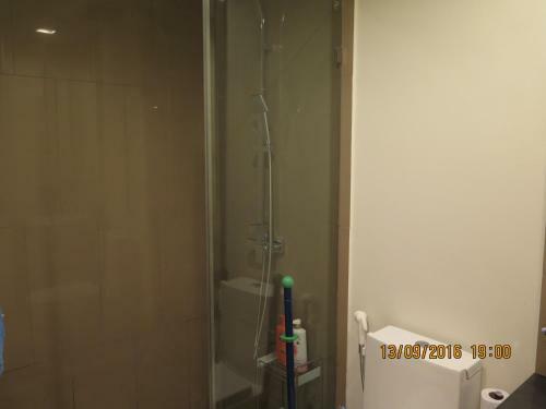 Two Bedrooms 31st Floor 100 Pattaya Bay Seaview