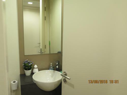Two Bedrooms 31st Floor 100 Pattaya Bay Seaview
