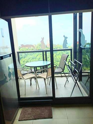 Two Bedrooms 31st Floor 100 Pattaya Bay Seaview