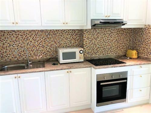 1 Bedroom Apartment At View Talay 5