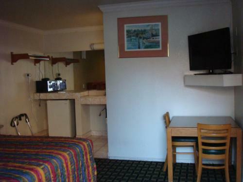 Motel American Inn