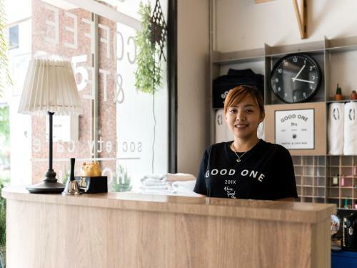 Albergue Good One Poshtel & Cafe Bar