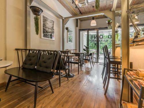 Albergue Good One Poshtel & Cafe Bar