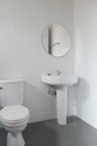 Hostal Baan Mai Guest House