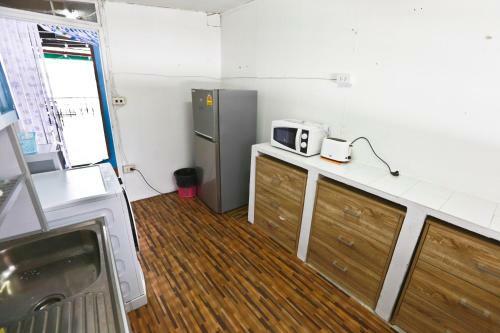 Zee Thai Hostel