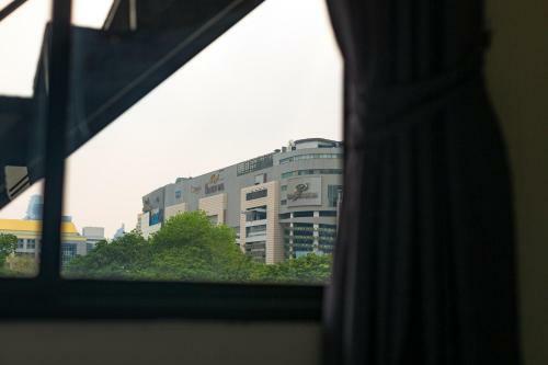 Sovereign Group Hotel At Pratunam