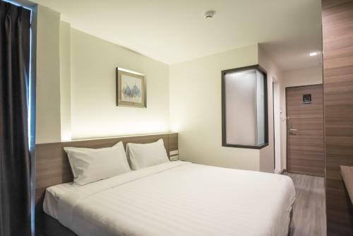 Sovereign Group Hotel At Pratunam