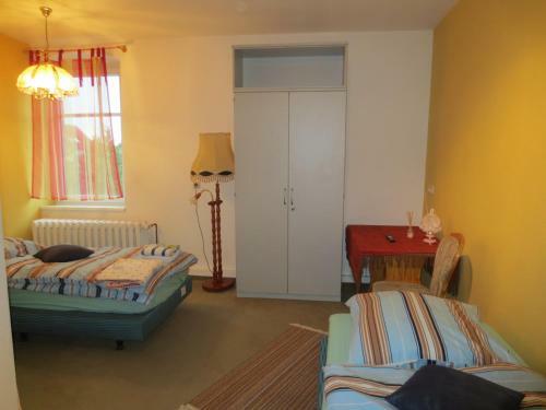 Hostal Zimmervermietung Zum See