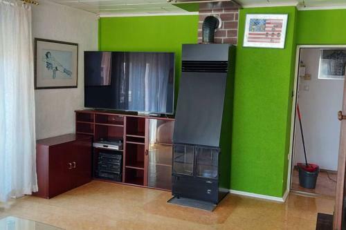 Quiet Apartment Close To Town