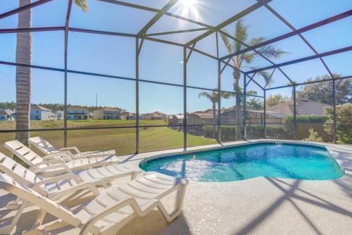 Tranquil Calabay Parc Villa Home