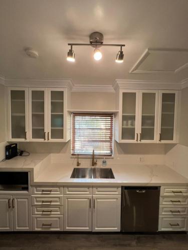Beautiful Four Bedroom Home In Hollywood Florida