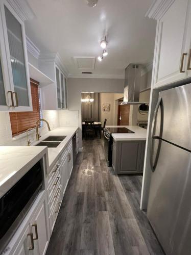 Beautiful Four Bedroom Home In Hollywood Florida
