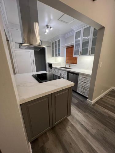 Beautiful Four Bedroom Home In Hollywood Florida