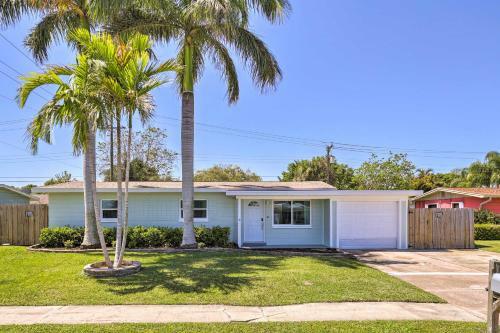 Charming Merritt Island Home With Pool And Grill!