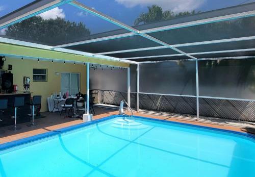 Apartamento Reatha?s Comfort Suites