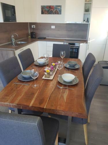 Apartamento Ferienwohnung Weizblick