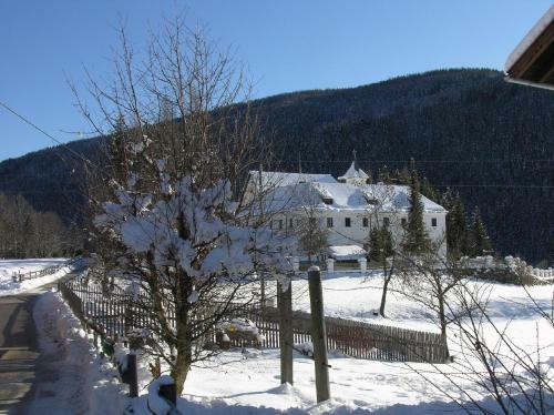 Villa Schloss Berg Kl�sterle