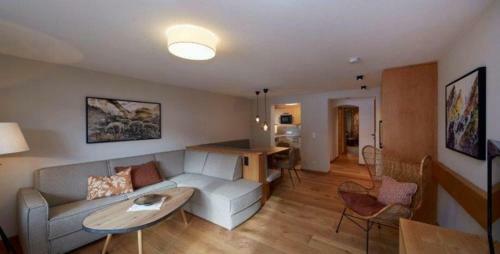 Hostal Alpenjuwel Rohnenspitze