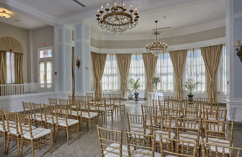 Stonewall Jackson Hotel