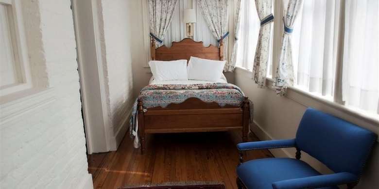 Bed & Breakfast Frederick House