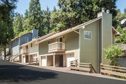 Lake Arrowhead Chalets