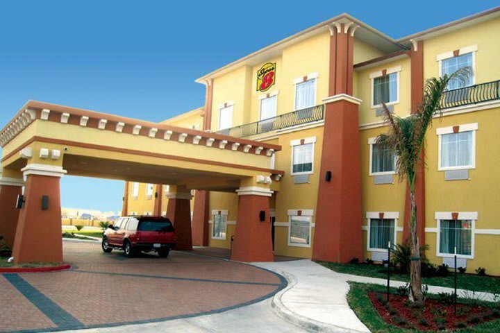 Hotel Super 8 Hildalgo
