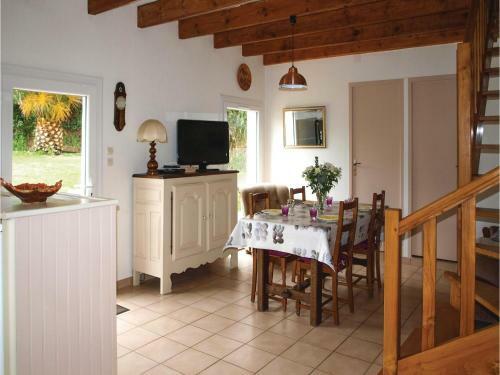 Holiday Home Rue Kervoas