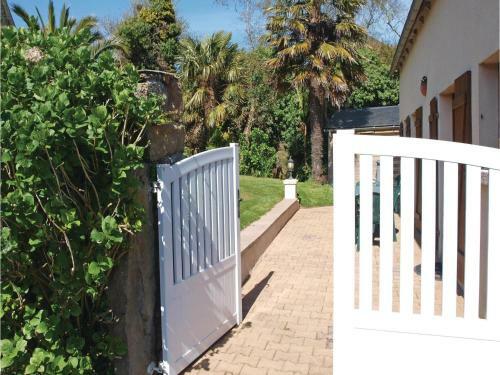 Holiday Home Rue Kervoas