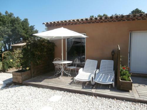 Hostal La Moucheli�re