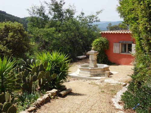 G�te Maison D'allouma
