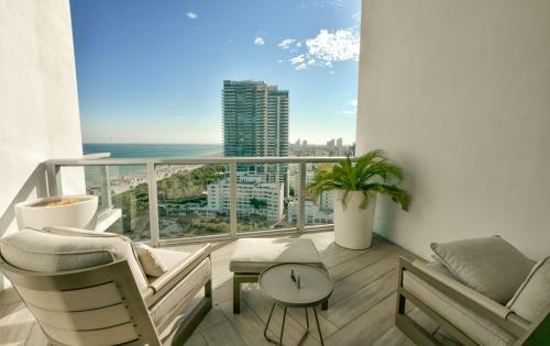Apartamento Upper Penthouse With 2nd Story Expensive Pool Deck