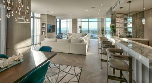 Apartamento Upper Penthouse With 2nd Story Expensive Pool Deck