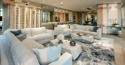 Apartamento Upper Penthouse With 2nd Story Expensive Pool Deck
