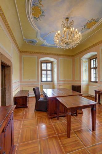 Hostal D?m Z�meck�ch Kaplan?