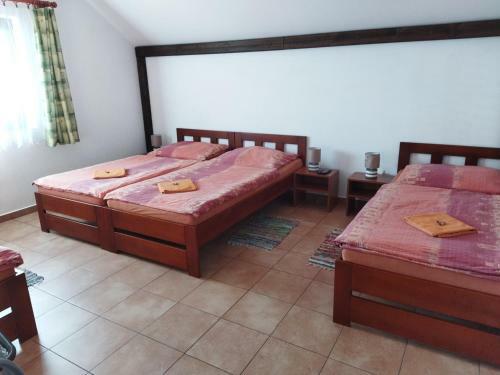 Hostal Vinn� Sklep A Penzion U Vinohradu