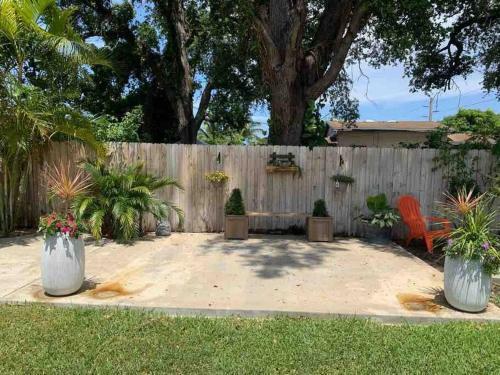 Bedej� Breeze Miami 3bd/2ba Spacious Home And Yard