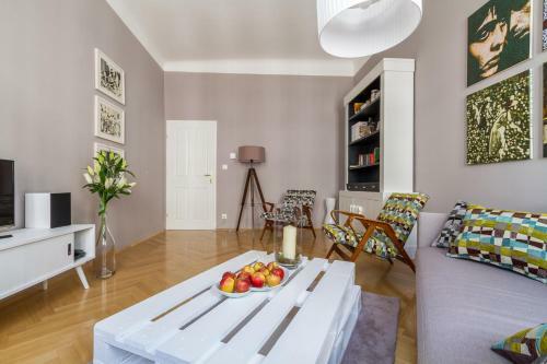 Apartment Vienna Your Home Abroad