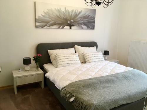 White Vintage Park View Apartment