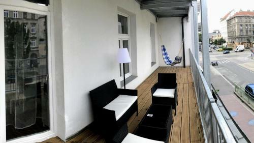 Spacious Apartment In Center With Terrace