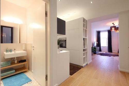Ana Maria Apartments