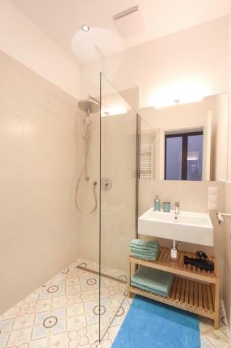 Ana Maria Apartments