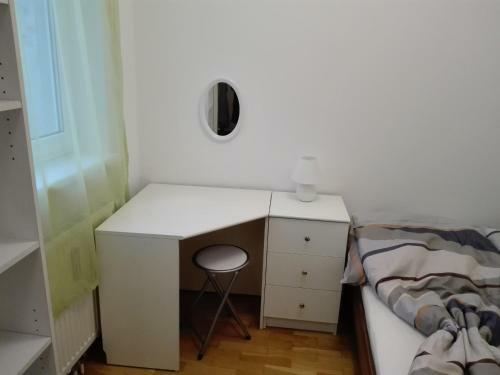 Apartamento 1,5 Zimmer-apartment Oder Elegantes Home-office
