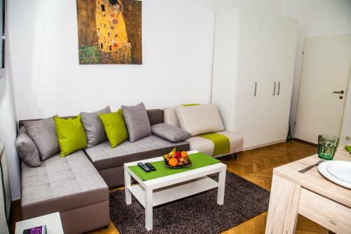 Apartment - Karmarschgasse