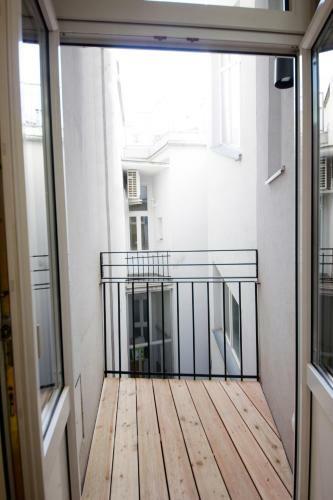 The Flats Apartments - Urania | Contactless Check-in