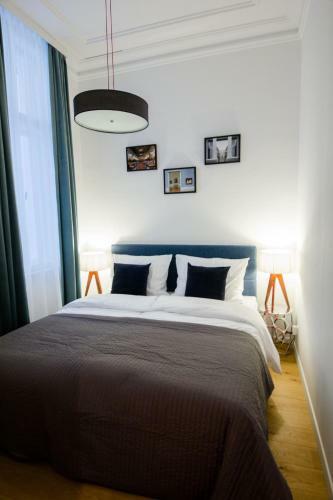 The Flats Apartments - Urania | Contactless Check-in