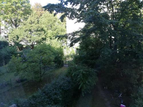 Bed & Breakfast Room In Maisonette With Garden, Parking Place