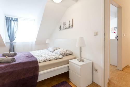 Lovely Two Level Apartment For Families